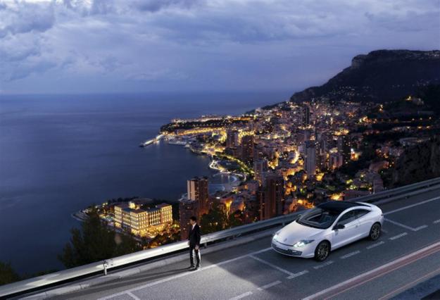 Renault-Lagunda-Coupe-Monaco-GP_Image-02-1024